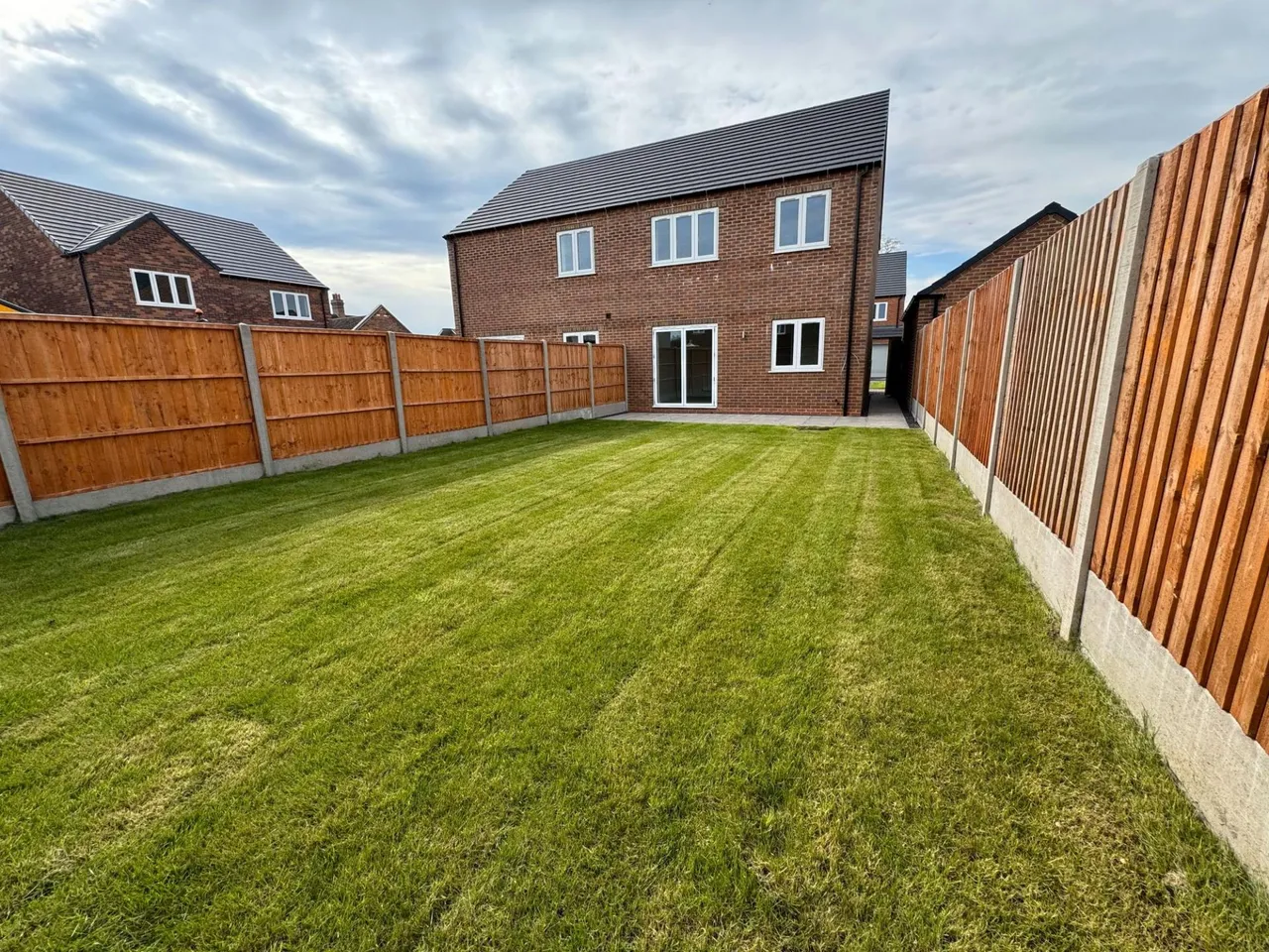 Manor Grove, Branston, DE14, photo 6