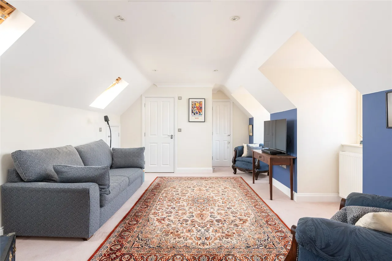 Cuckoo Hill Rise, Hanslope, MK19, photo 12