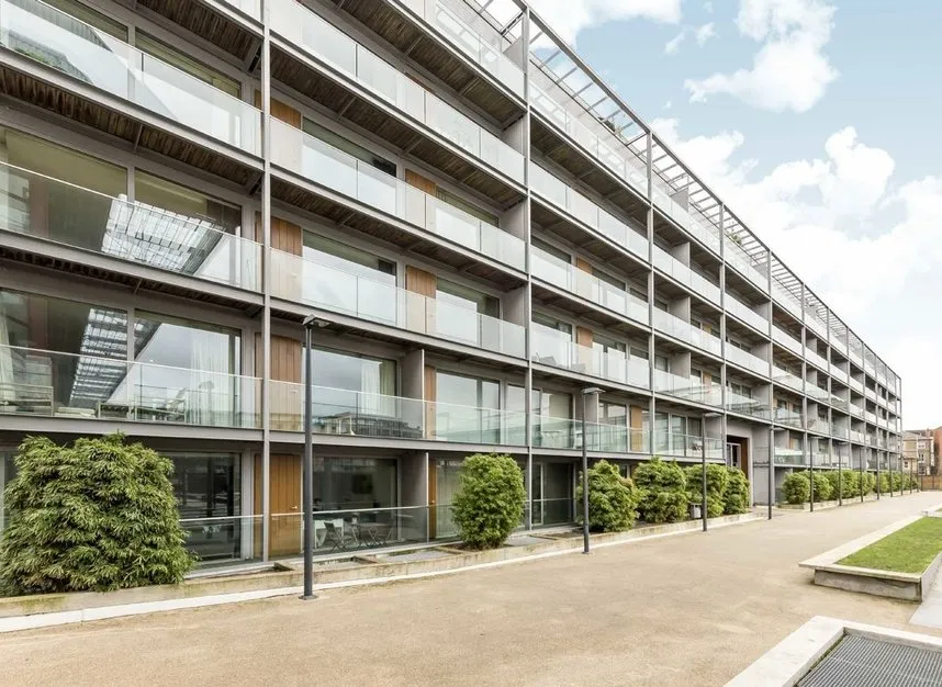 1 bed flat to rent — Highbury Stadium Square, Islington, N5