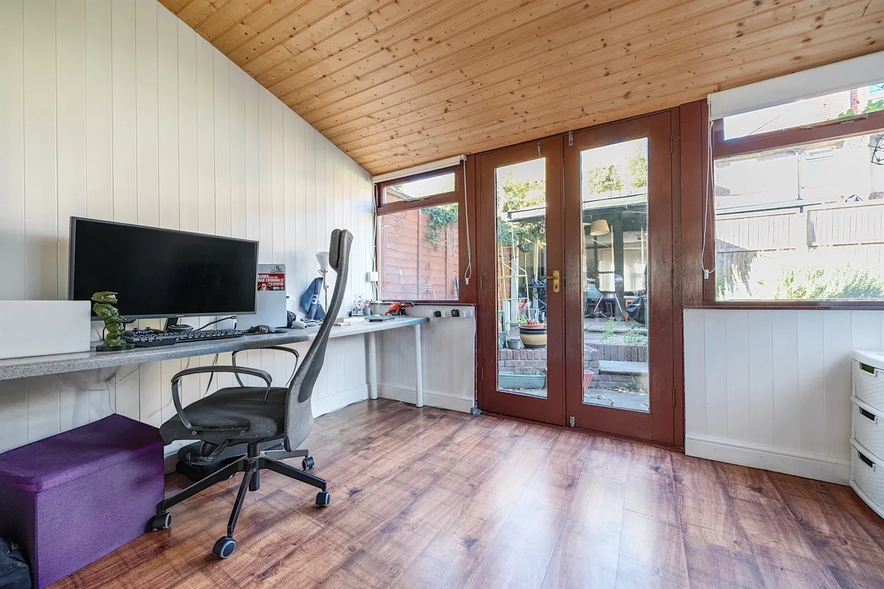 Brodie Road, Enfield, EN2, photo 3