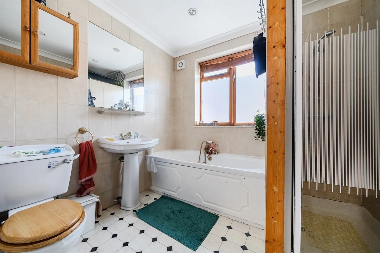 Brodie Road, Enfield, EN2, photo 7