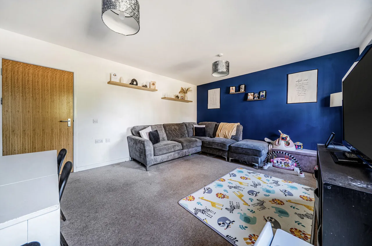 Reris Grange Close, Milford, GU8, photo 5