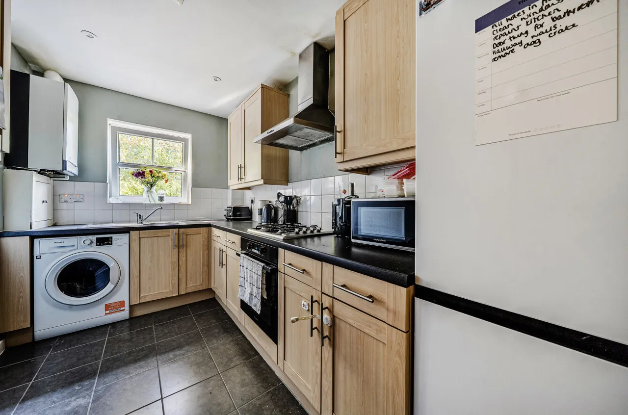 Reris Grange Close, Milford, GU8, photo 7