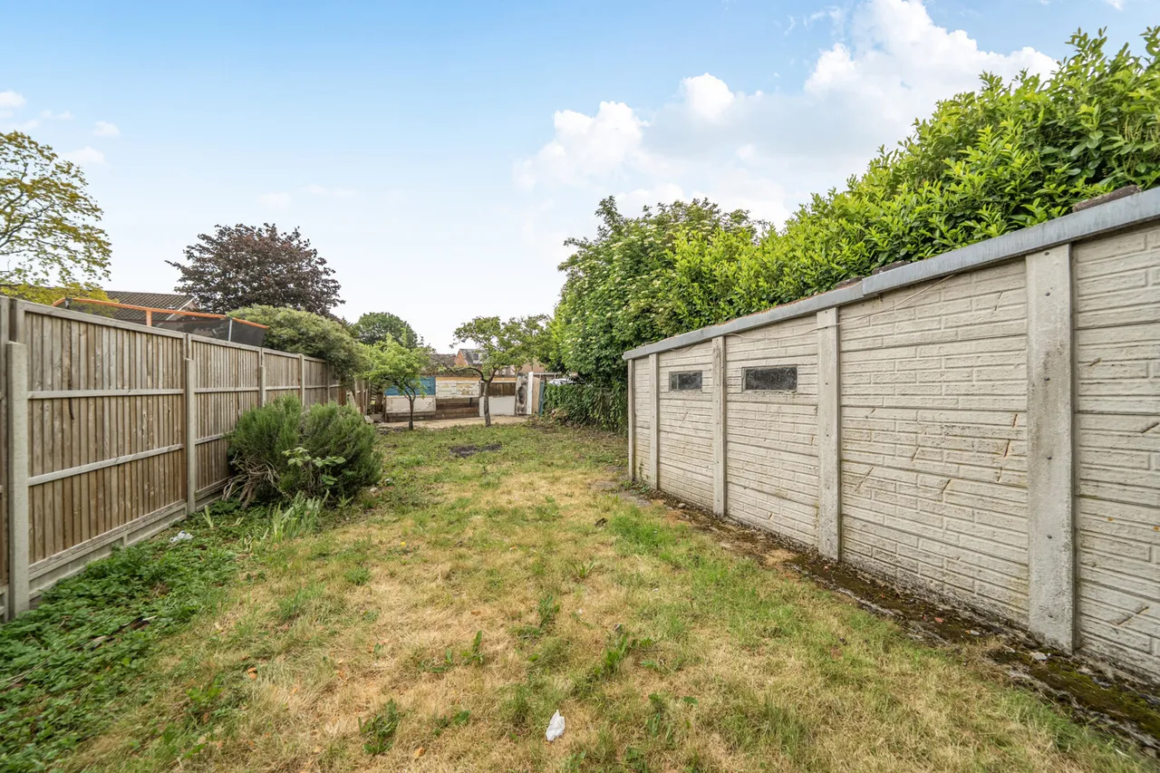 Glebe Road, Stanmore, HA7, photo 2