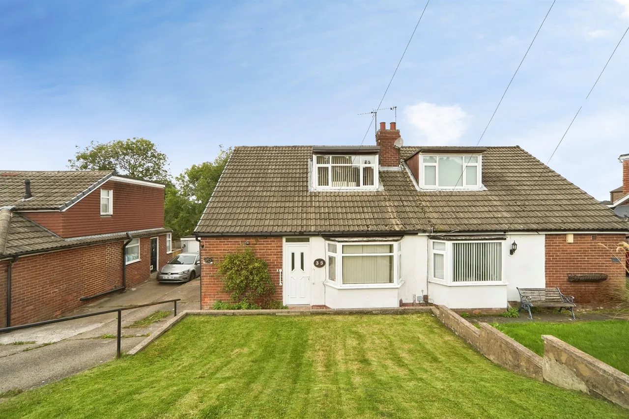 Banksfield Avenue, Yeadon, LS19, photo 14