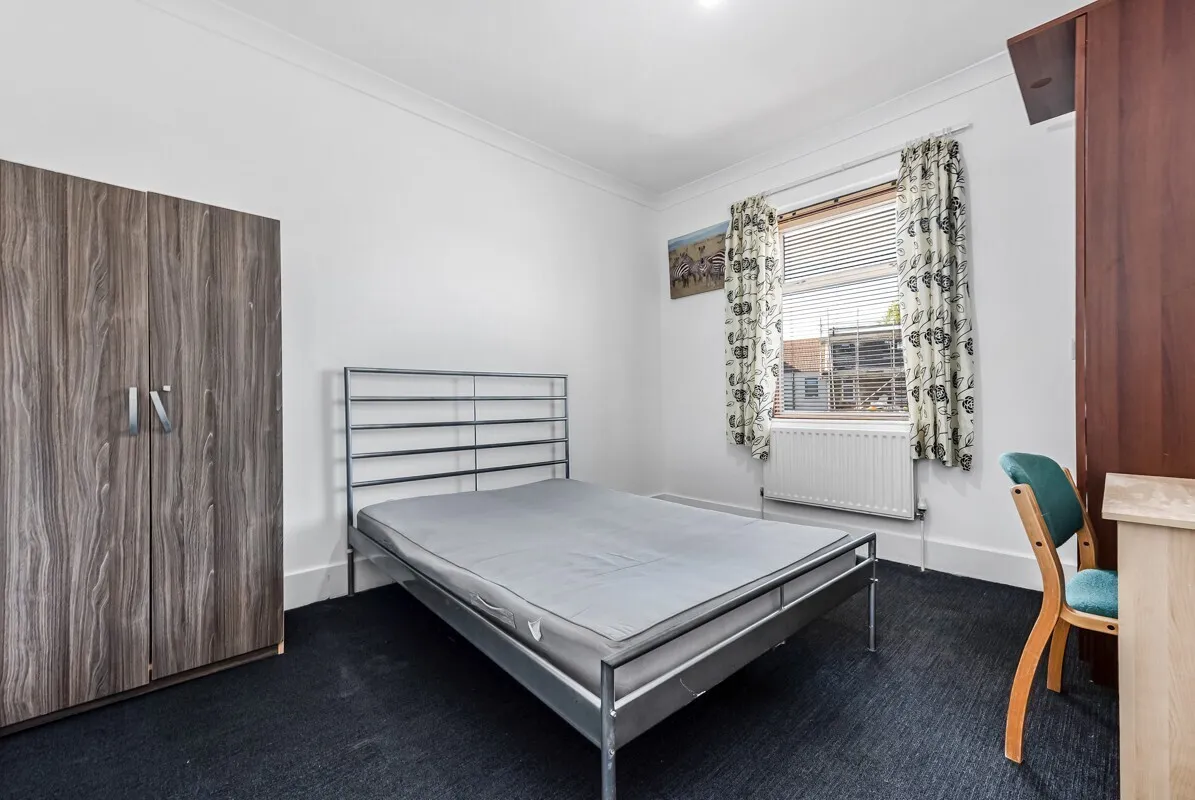 Southend Road, East Ham, E6, photo 6