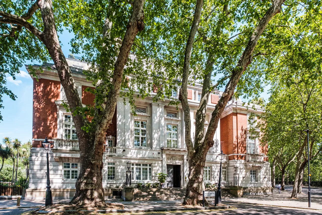 Rosebery Avenue, London, EC1R, photo 10