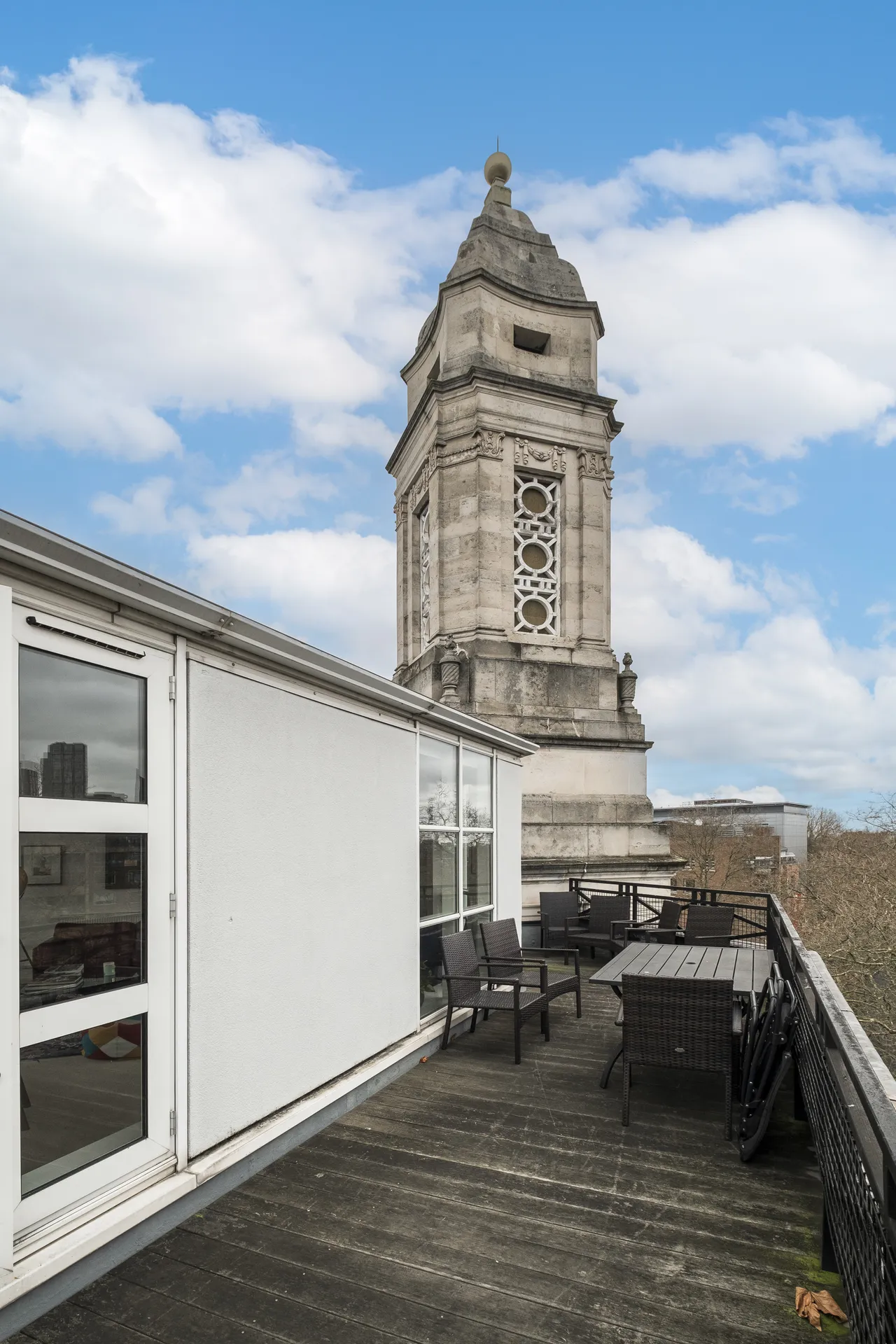 Rosebery Avenue, London, EC1R, photo 12
