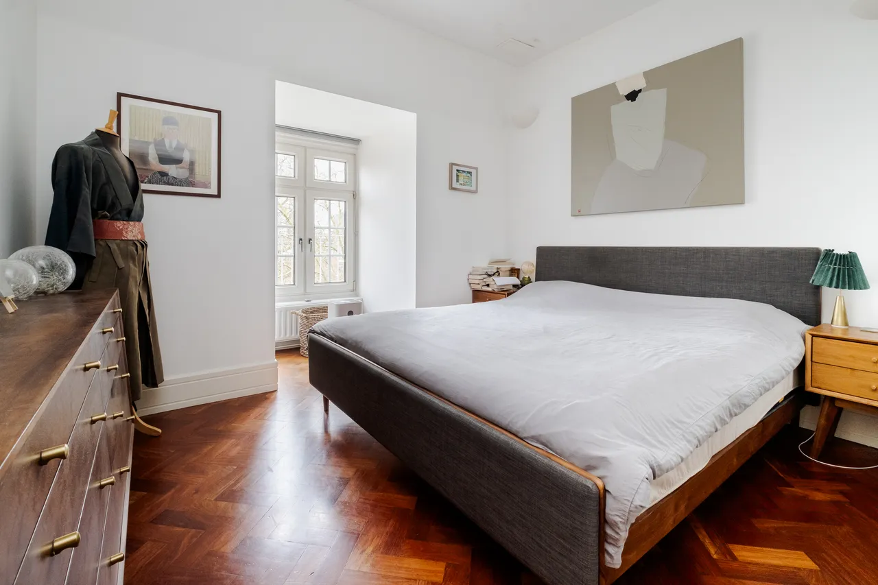 Rosebery Avenue, London, EC1R, photo 6