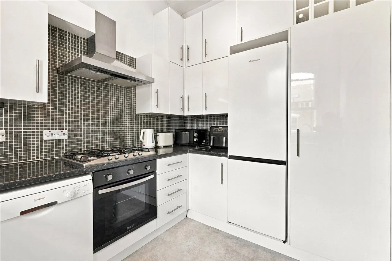 Cazenove Road, London, N16, photo 8