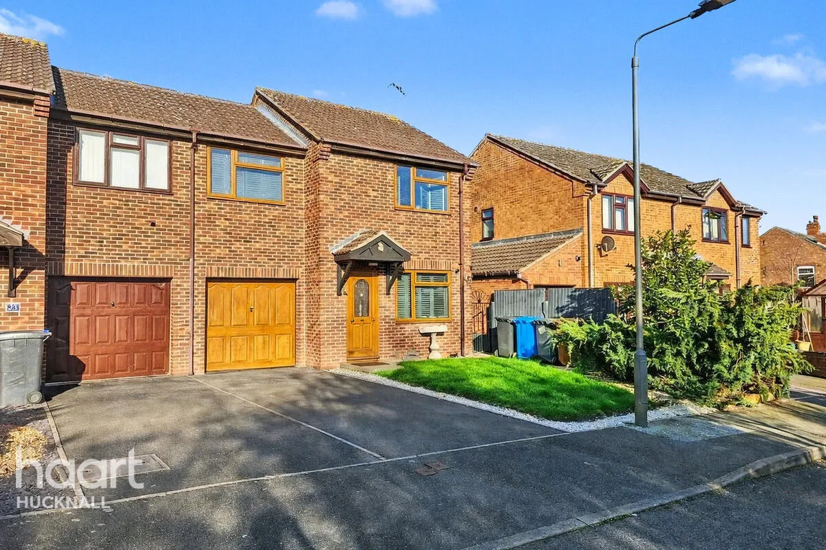 3 bed house for sale, Meridian Close, Ilkeston, DE7