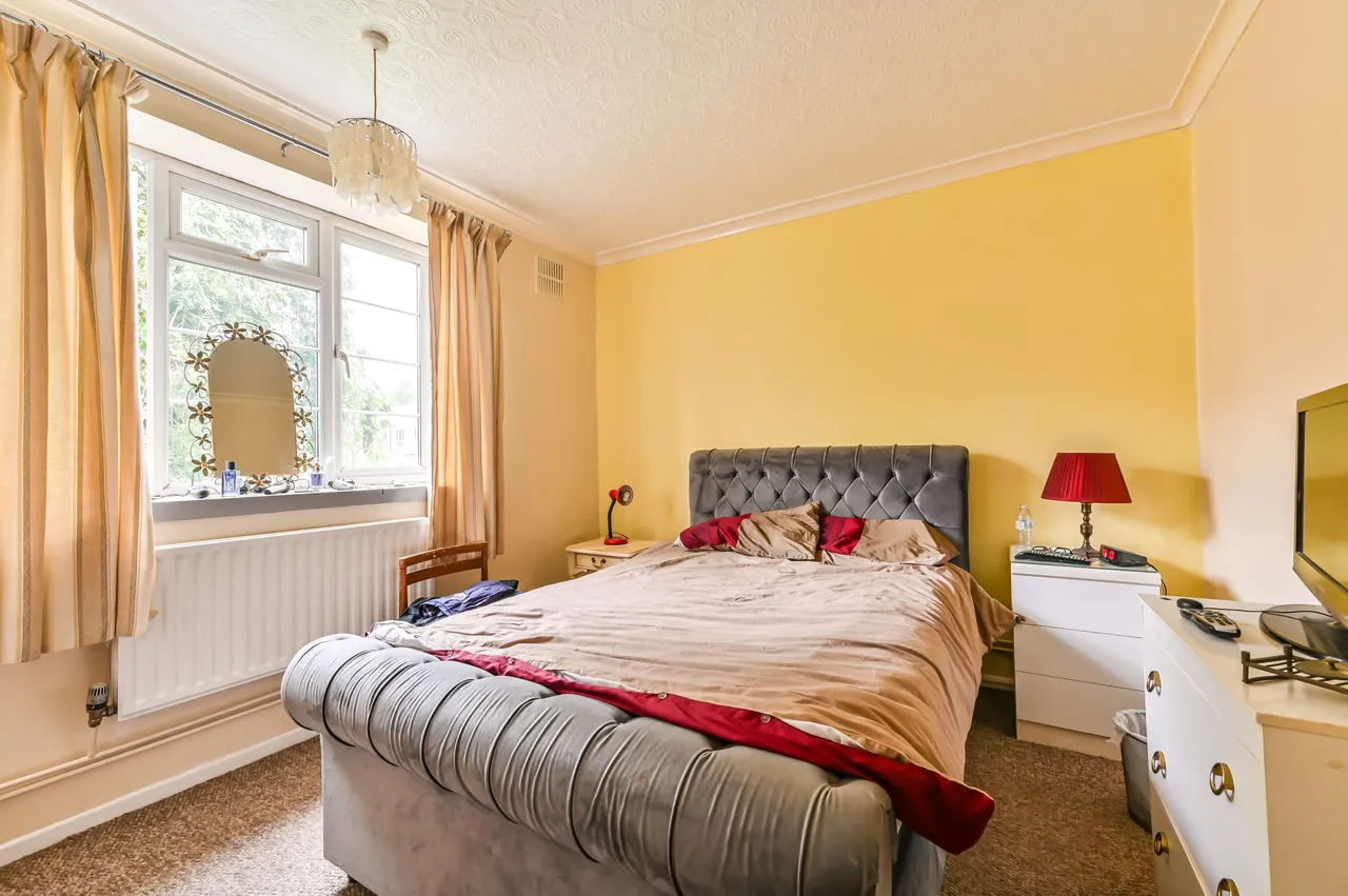 36 Melford Court, Melford Road, London, photo 9