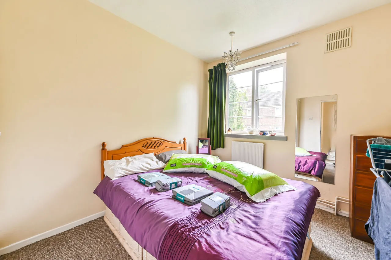 36 Melford Court, Melford Road, London, photo 10