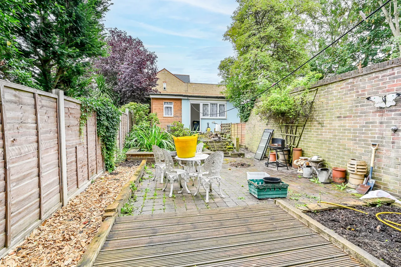 36 Melford Court, Melford Road, London, photo 4