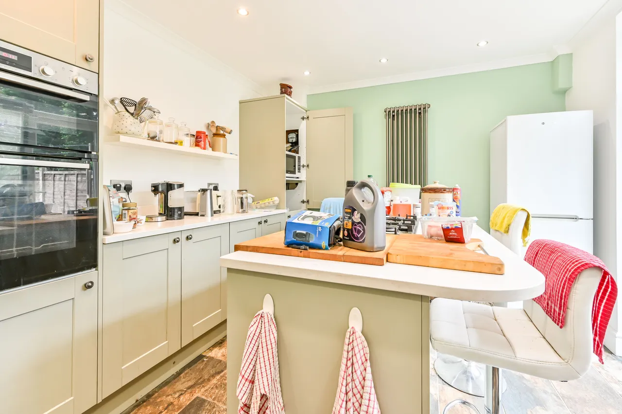 36 Melford Court, Melford Road, London, photo 7