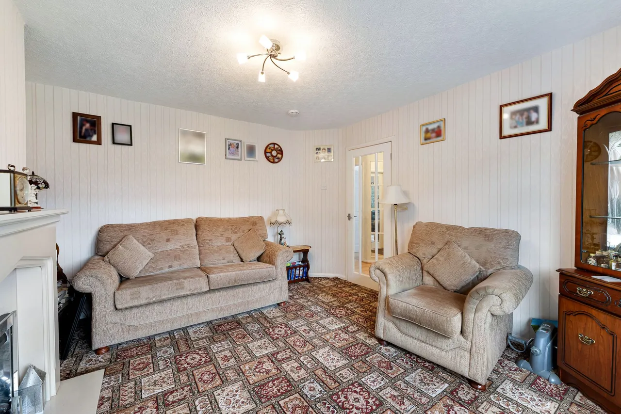 Cleveleys Avenue, Widnes, WA8 3HY, photo 6