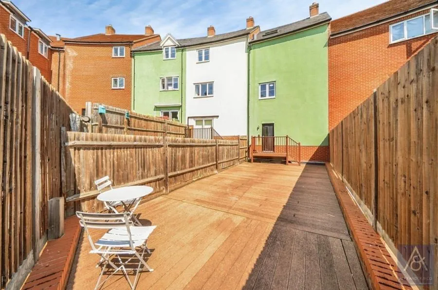 Summerhouse Hill, Buckingham, MK18, photo 11