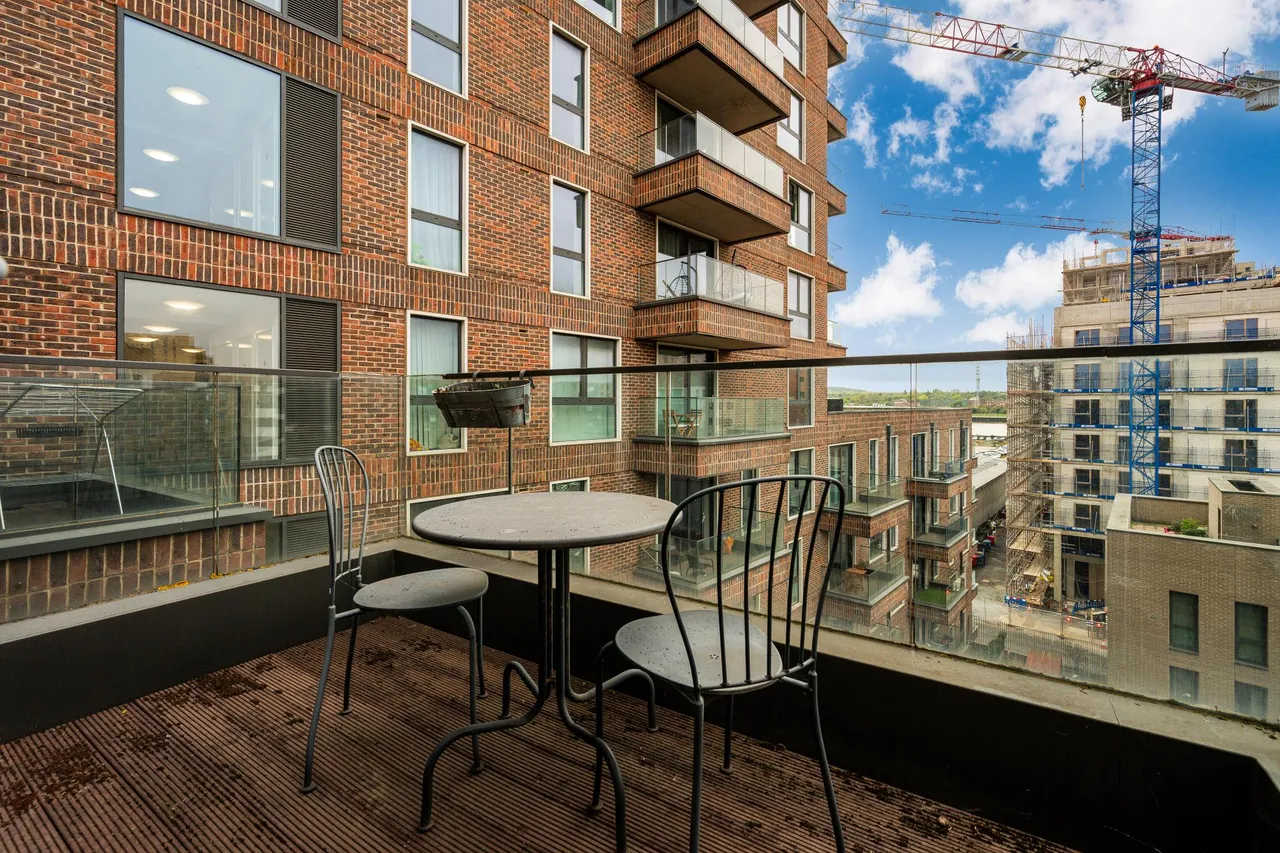 Agnes George Walk, London, E16, photo 2