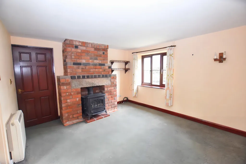 Eccleshall Road, Hookgate, photo 4