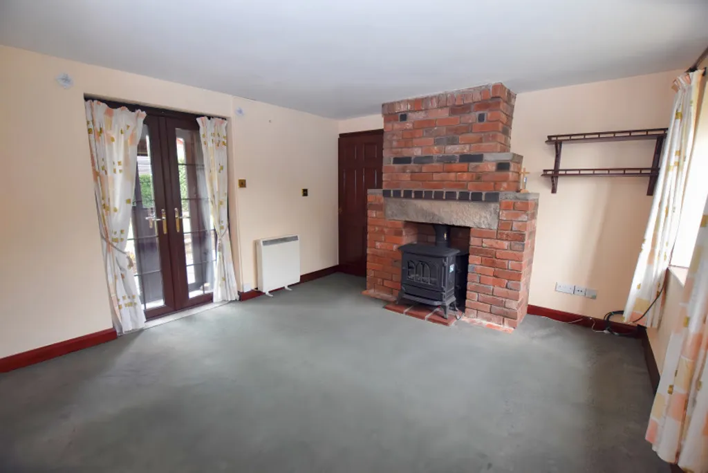 Eccleshall Road, Hookgate, photo 3