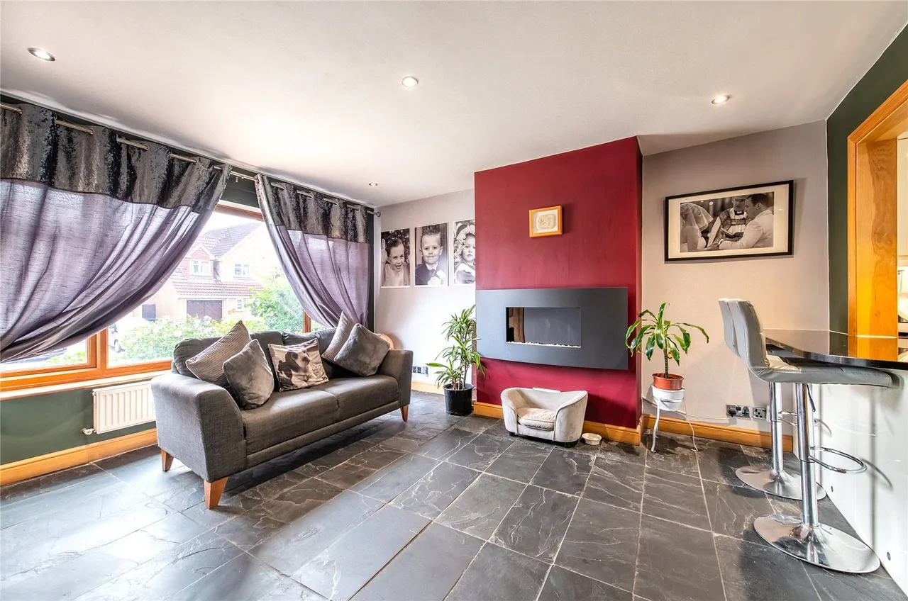 Tyron Way, DA14, photo 5