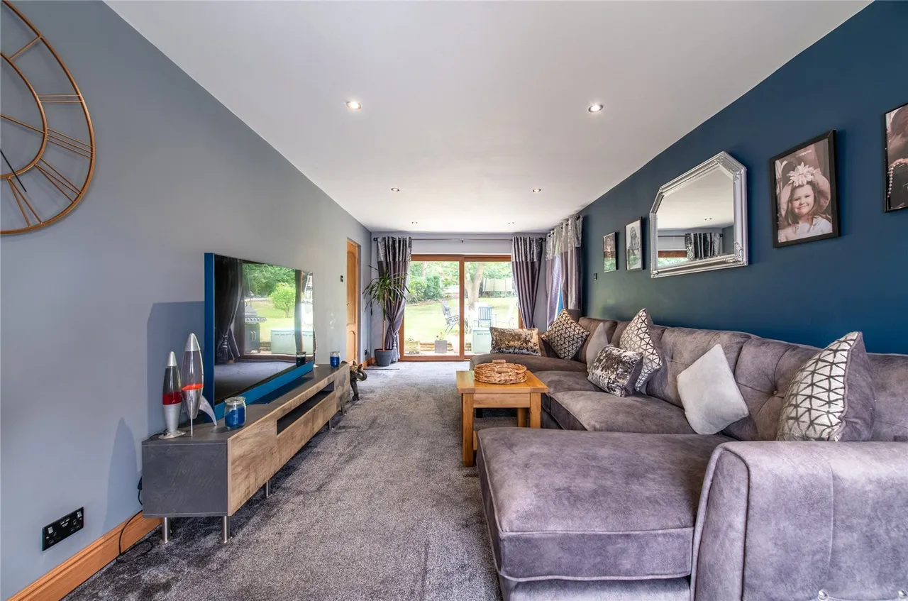 Tyron Way, DA14, photo 2