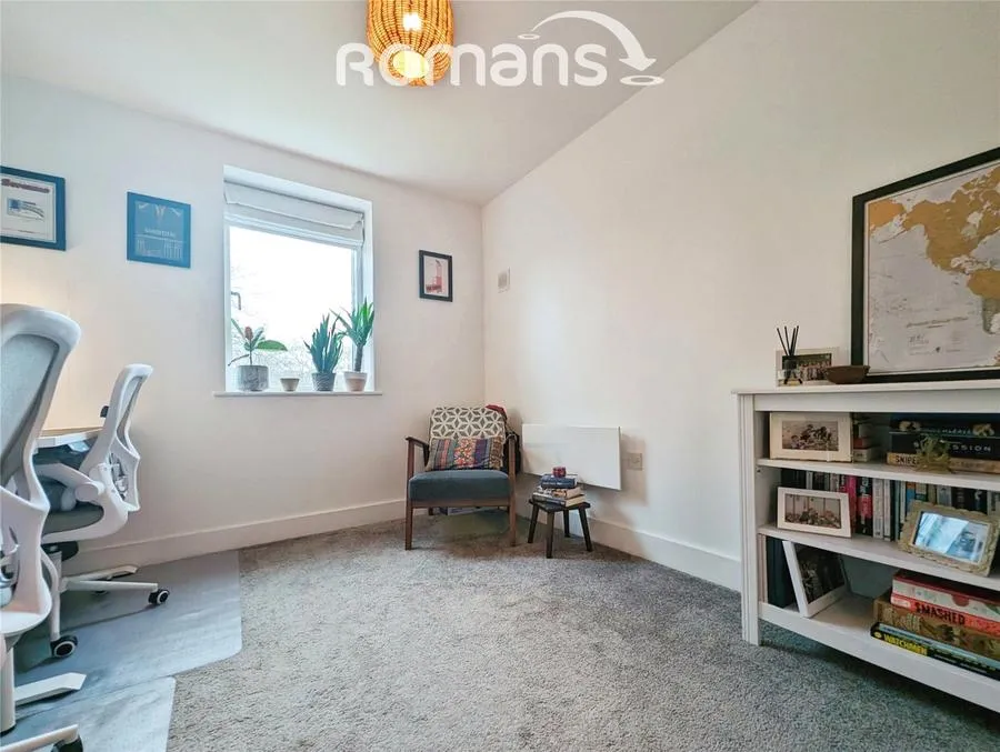 Ryemead Way, High Wycombe, HP11, photo 3