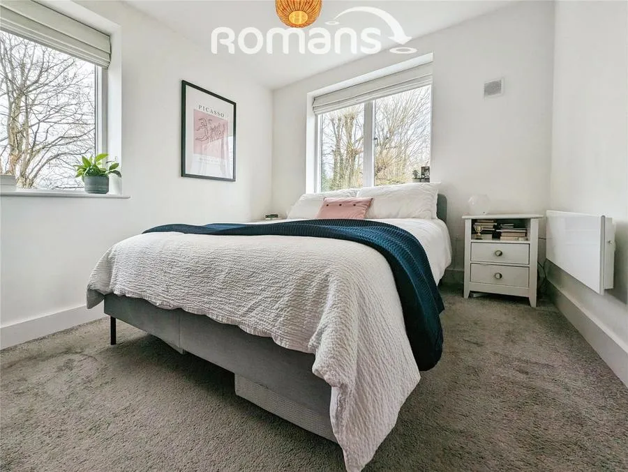 Ryemead Way, High Wycombe, HP11, photo 2
