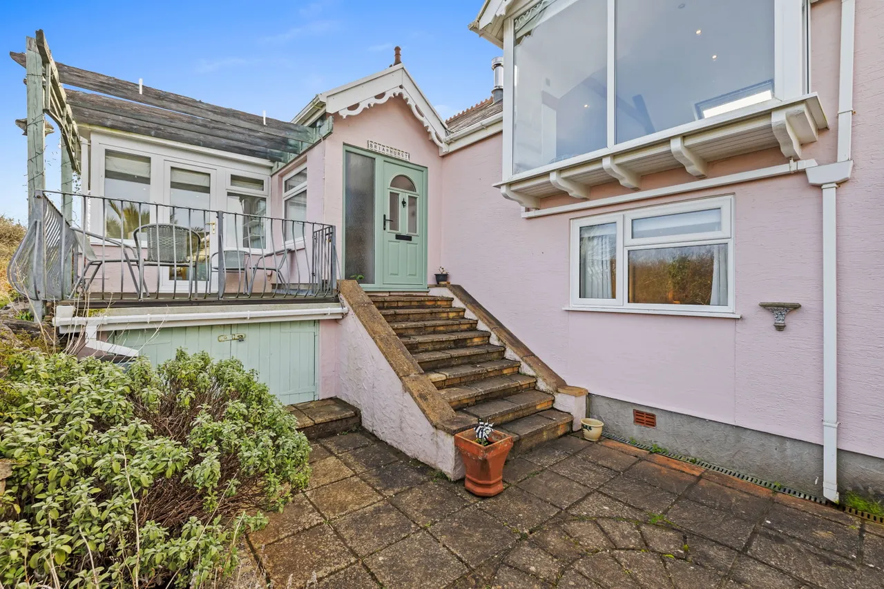 3 bed house for sale, Thistleboon Road, Mumbles, SA3