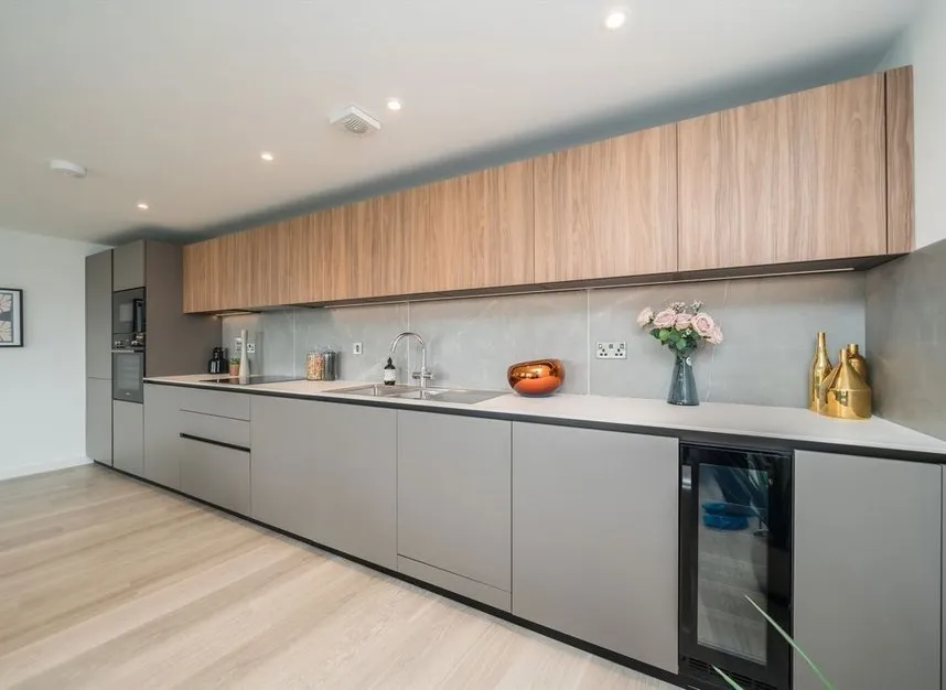 Plough Road, Battersea, SW11, photo 2