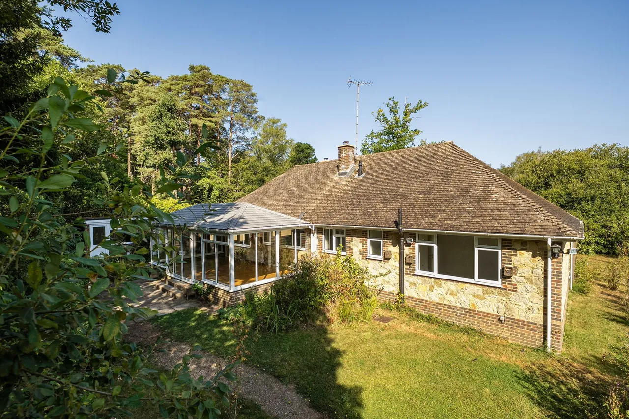 Newhouse Lane, Storrington, RH20, photo 22