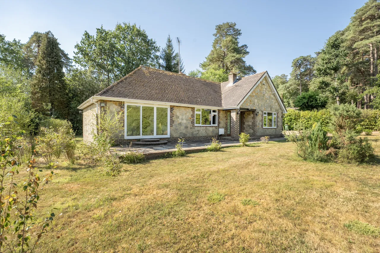 3 bed property for sale, Newhouse Lane, Storrington, RH20