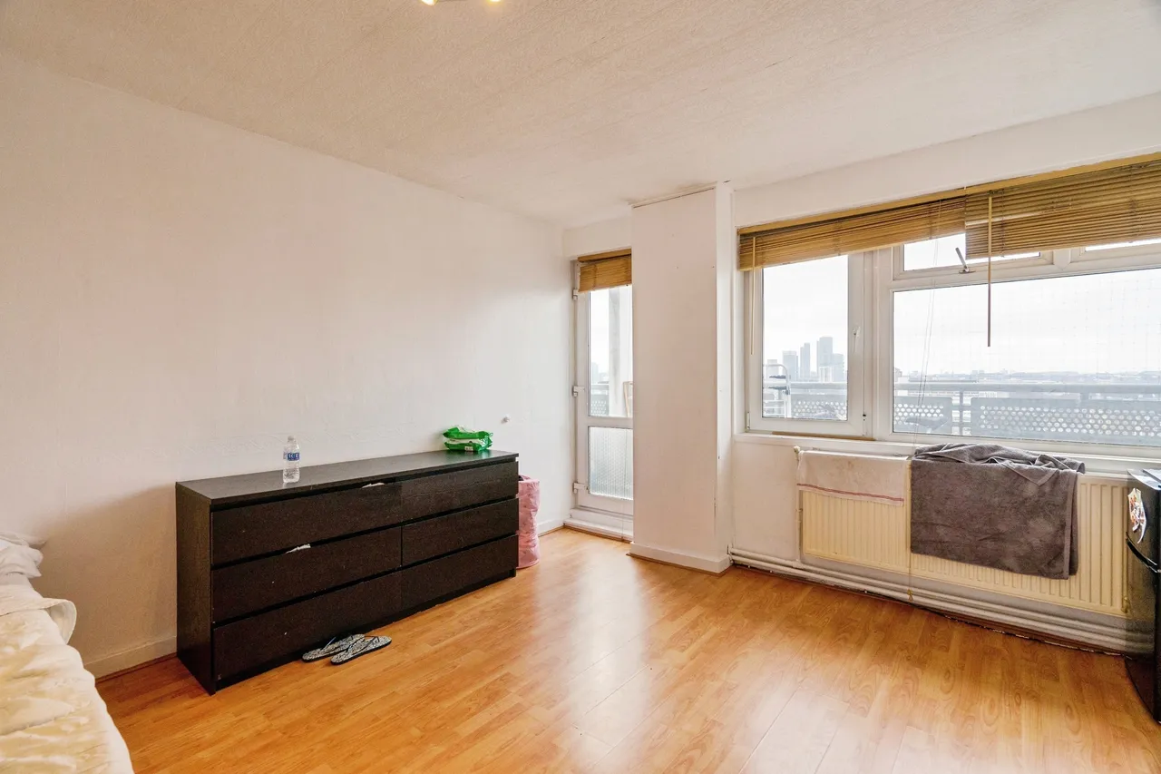 3 bed flat for sale, Weymouth Terrace, London, E2
