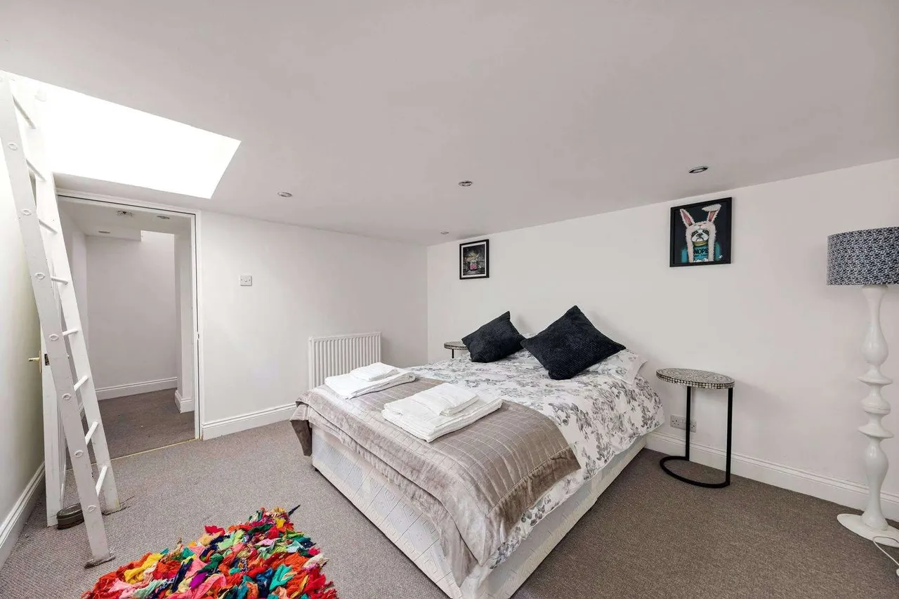Gosset Street, London, E2 6NP, photo 2