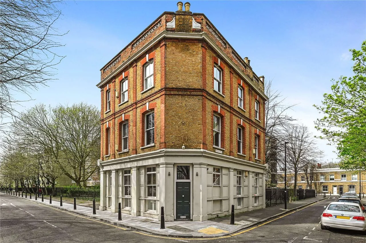 Gosset Street, London, E2 6NP, photo 11