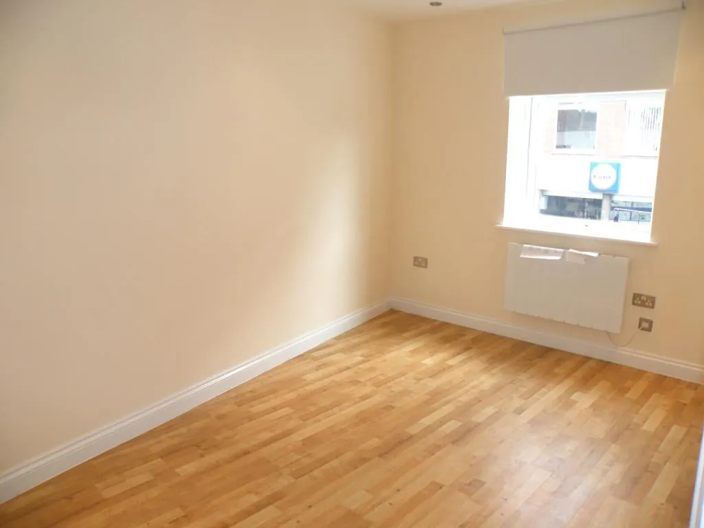 1 bed flat to rent — High Street, Beckenham, BR3