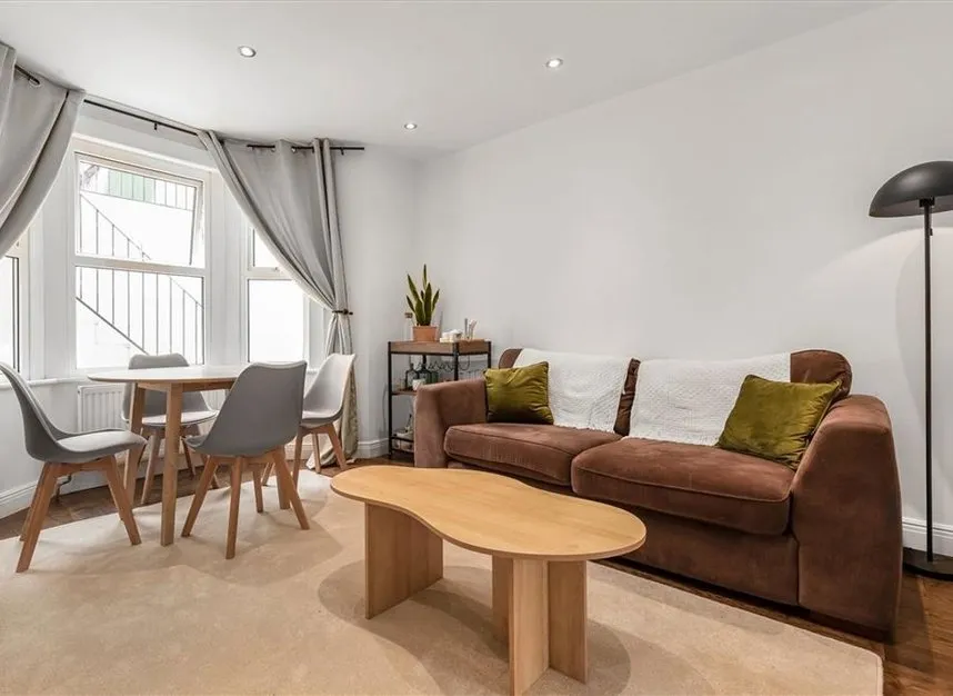 Parkdale Road, Woolwich, SE18, photo 3