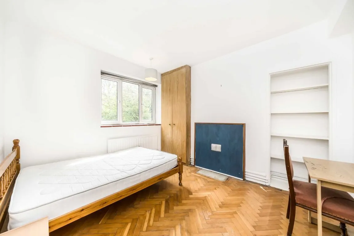 St. John's Drive, SW18, photo 5