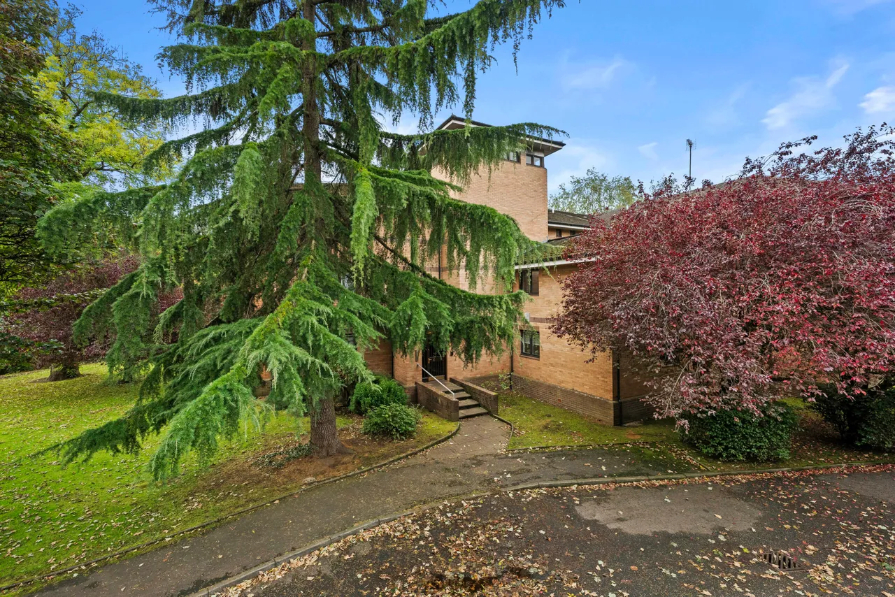 St Andrews Drive, Pollokshields, G41, photo 13