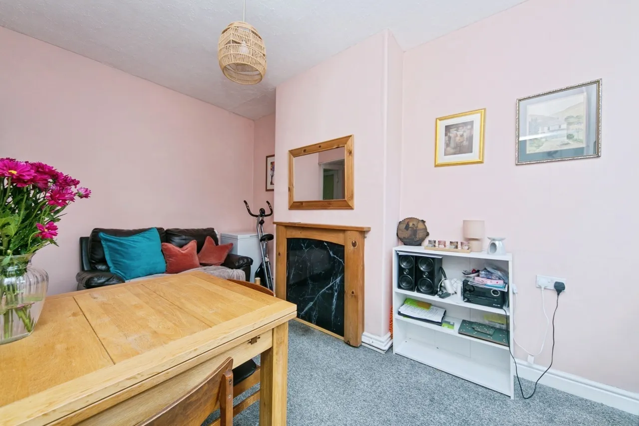 Gladys Grove, Colwyn Bay, LL29, photo 11