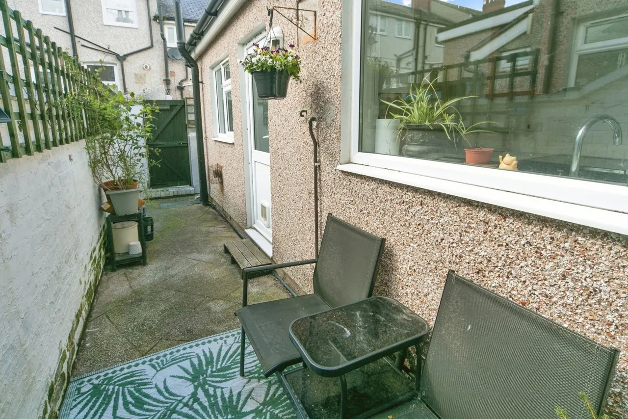 Gladys Grove, Colwyn Bay, LL29, photo 10