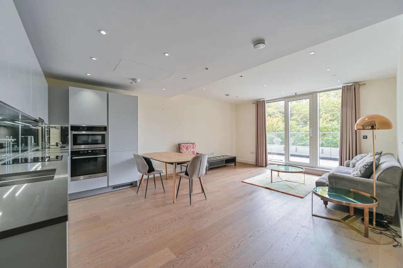 London, SW11, photo 9