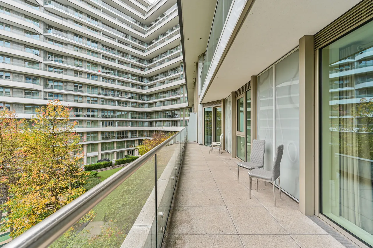 London, SW11, photo 16
