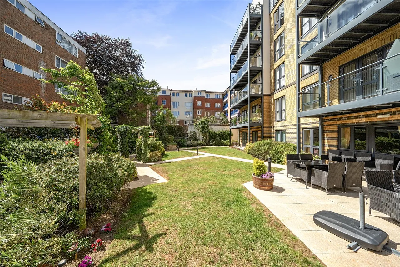 Southfields Road, Eastbourne, BN21, photo 15