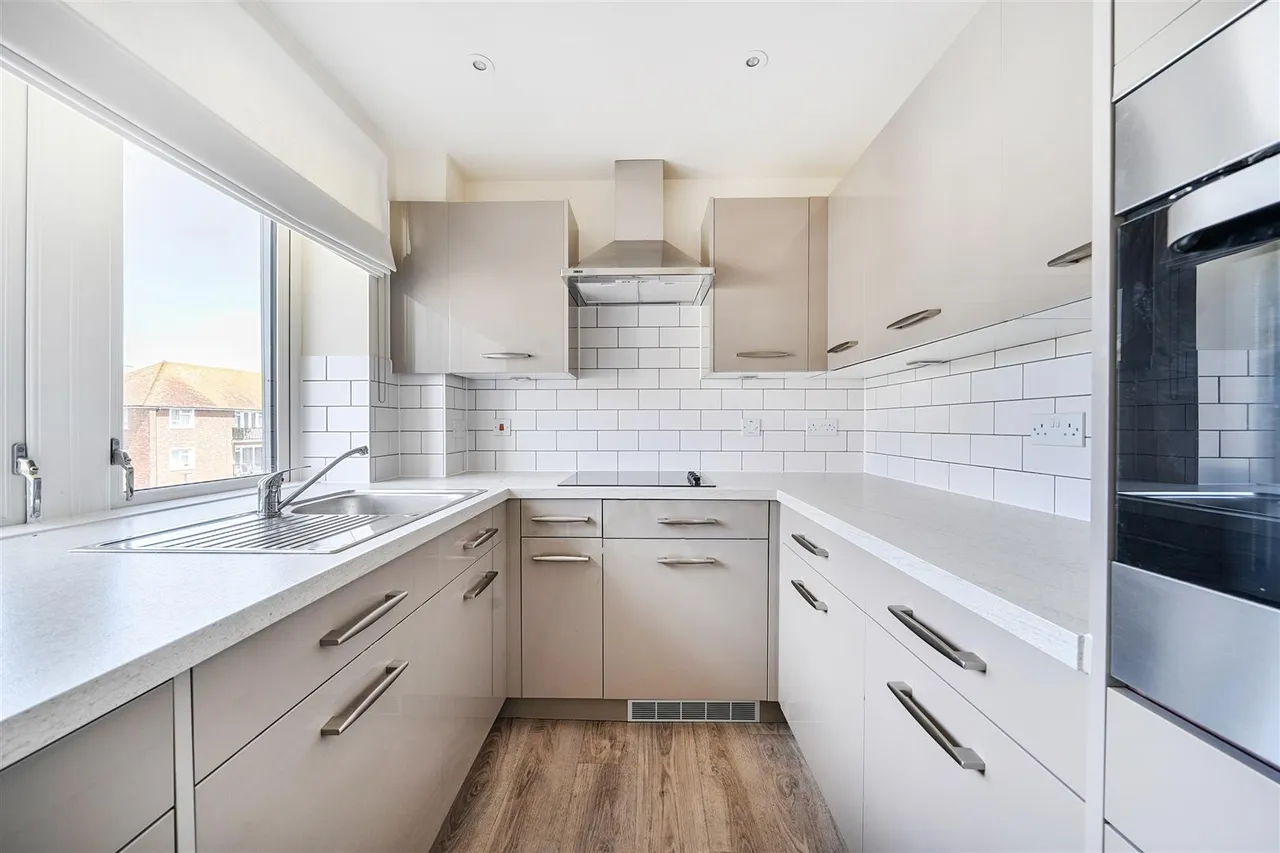 Southfields Road, Eastbourne, BN21, photo 8