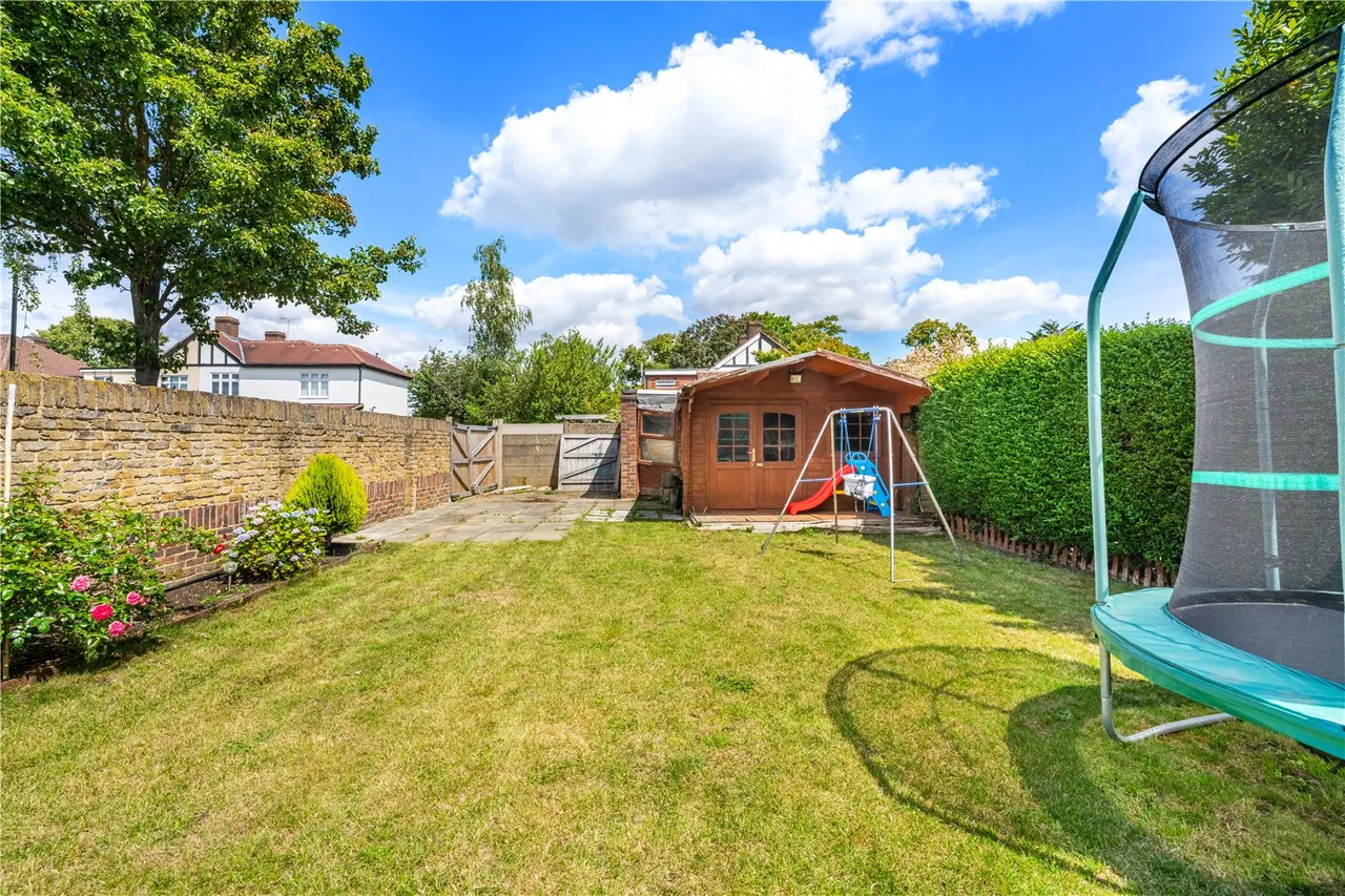 Waverley Avenue, Twickenham, TW2 6DW, photo 11