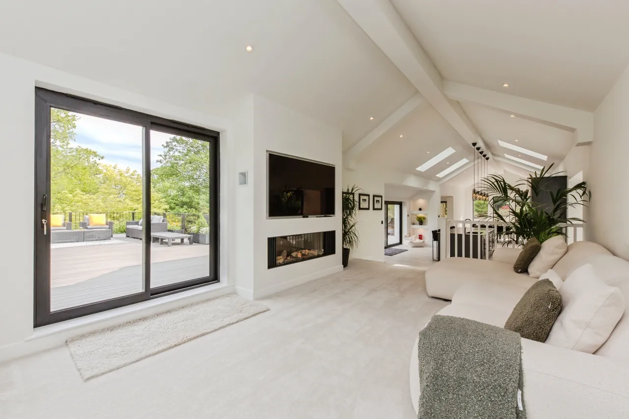 Hidden Hills, Crewe, CW3, photo 10