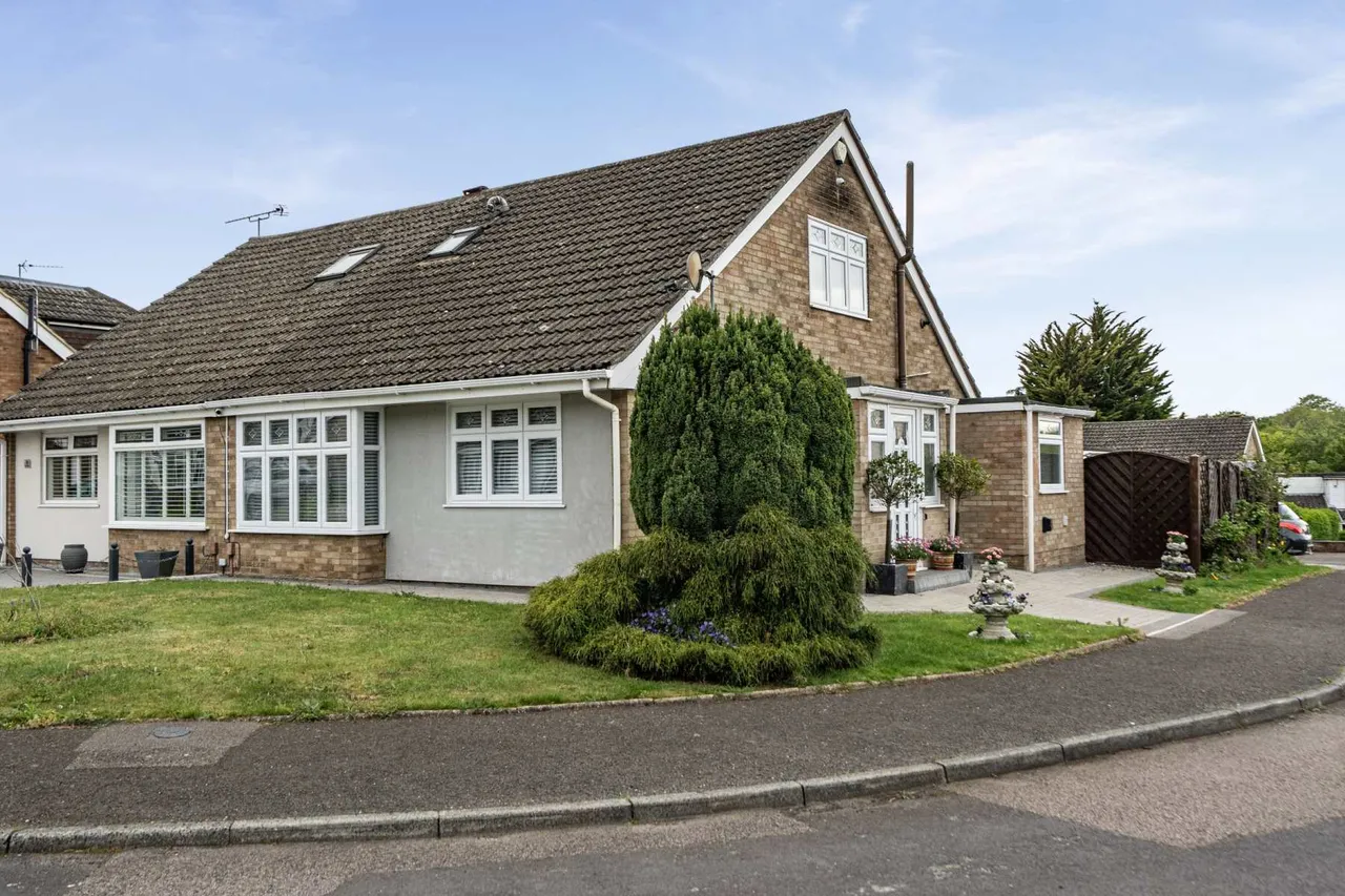 Farm Road, Chatham, Kent, ME5 9HD, photo 16