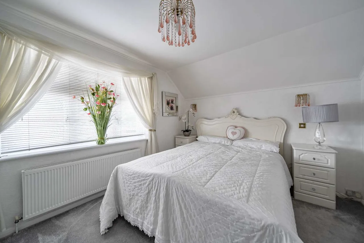 Farm Road, Chatham, Kent, ME5 9HD, photo 9