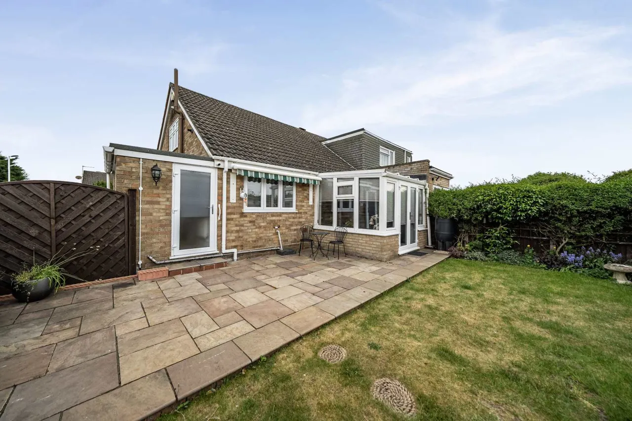 Farm Road, Chatham, Kent, ME5 9HD, photo 13